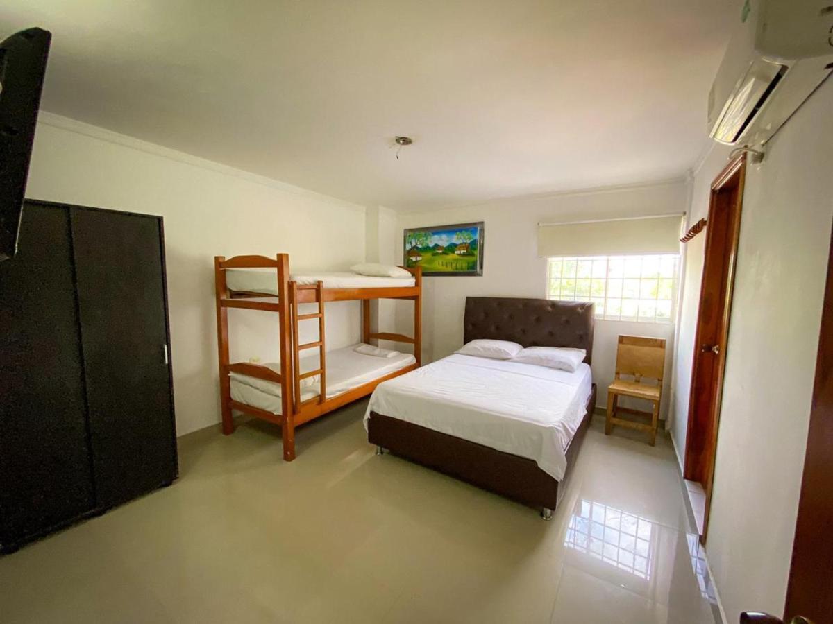 Hotel Aeromar Central Santa Marta  Luaran gambar